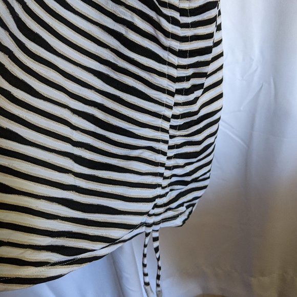 Pinup Glam! Underwire Tankini Top With Twisted Front in 5X - Picture 5 of 7